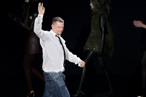 Justi&ccedil;a confirma suic&iacute;dio de Alexander McQueen