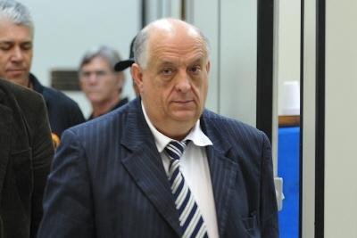Estou esperando que provem alguma coisa, diz Fraga 