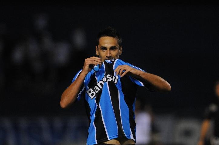 Gr&ecirc;mio venceu o VEC por 4 a 2 no est&aacute;dio Ol&iacute;mpico
