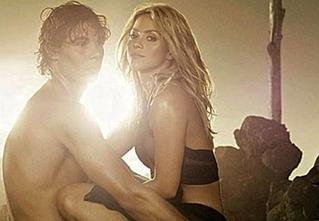 Rafael Nadal estrela clipe sensual com Shakira