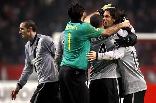 Amauri marcou dois gols na vit&oacute;ria da Juventus na Liga Europa