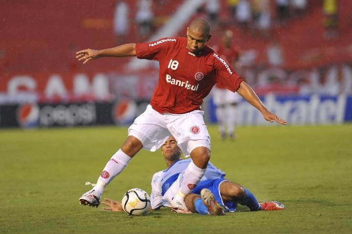 Para Carvalho, Inter foi muito inferior ao advers&aacute;rio