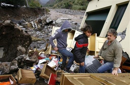 Equipes procuram quatro desaparecidos na Ilha da Madeira