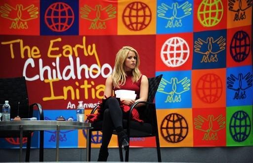 Shakira assina com Bird iniciativa para a primeira inf&acirc;ncia na Am&eacute;rica Latina