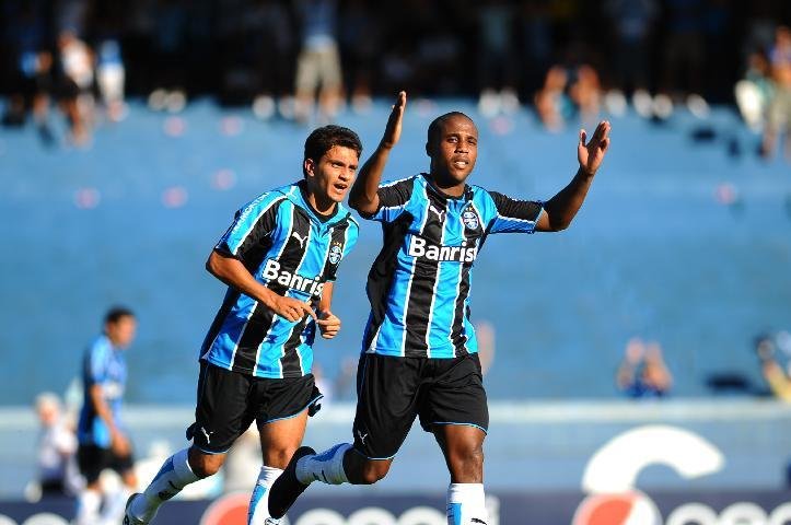 Borges pode ultrapassar sua marca de gols em 2010