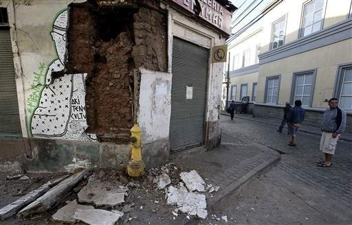 Pr&eacute;dios danificados ap&oacute;s tremor no Chile