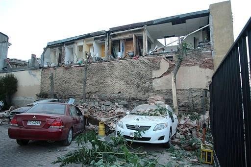 Tremor provocou p&acirc;nico na madrugada de s&aacute;bado