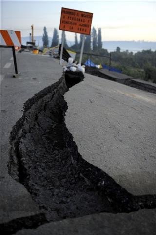 Houve estragos em rodovias e ruas
