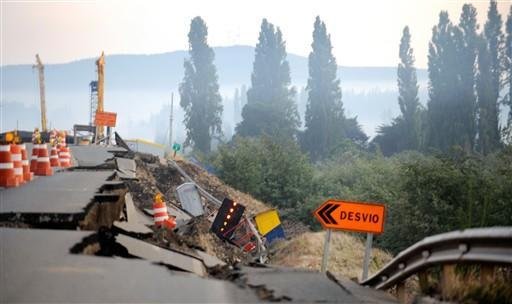 Estradas foram danificadas com terremoto