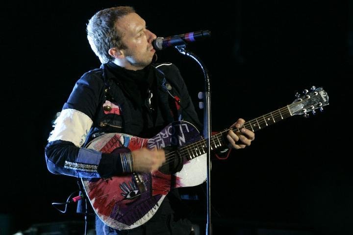 Coldplay toca show recheado de hits em S&atilde;o Paulo