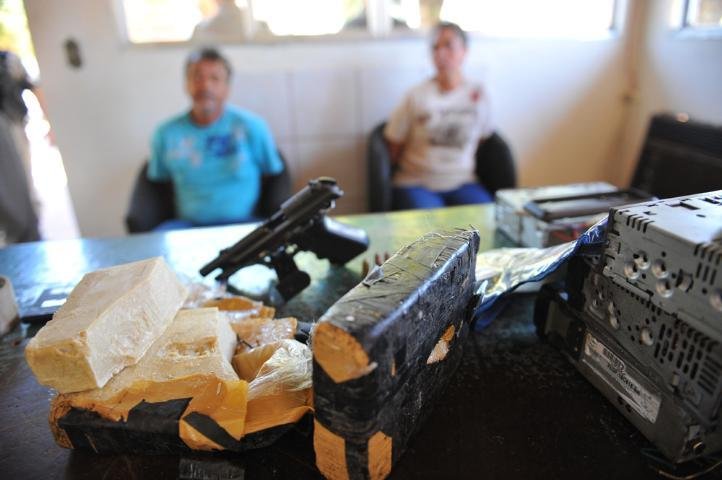 Quantidade apreendida &eacute; suficiente para produzir 12 mil pedras da droga