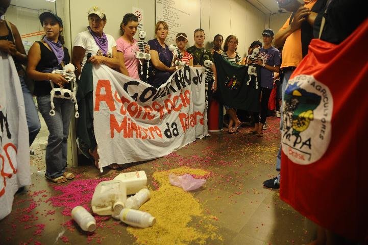 Protesto tamb&eacute;m chegou &agrave; Capital na manh&atilde; de hoje