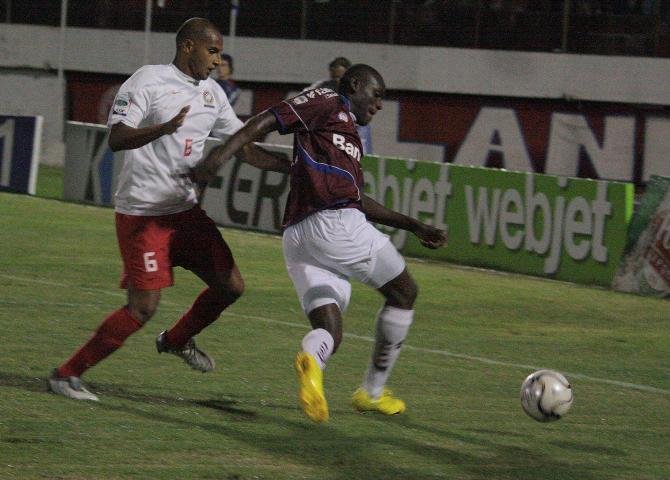 Partida foi disputada no est&aacute;dio Centen&aacute;rio