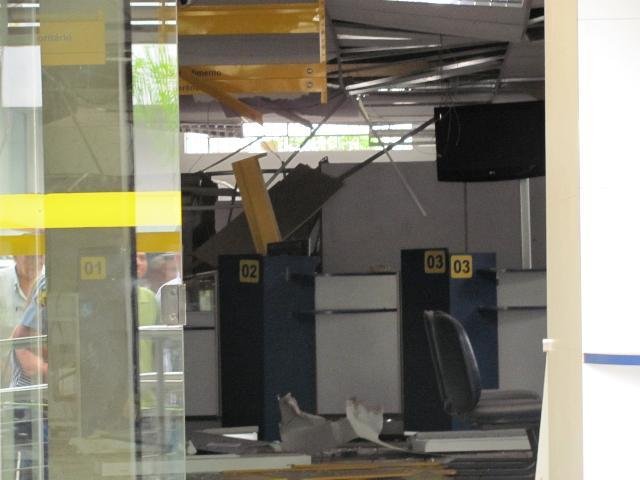 Quadrilha atacou ag&ecirc;ncia em Dom Feliciano nesta madrugada