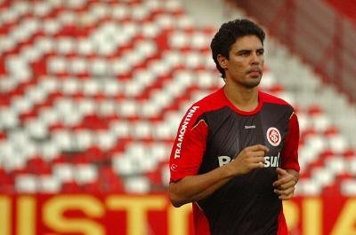 Equipe m&eacute;dica decide que Bol&iacute;var n&atilde;o vai para Iju&iacute; 