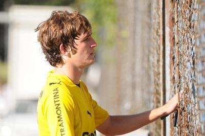 Mario Fernandes e Rochemback n&atilde;o treinam no Gr&ecirc;mio