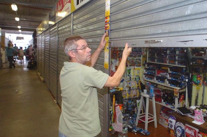 Comerciantes se dizem prejudicados