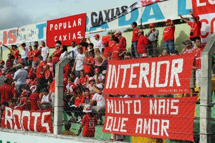 Torcida do Inter compareceu em bom n&uacute;mero ao Ant&ocirc;nio David Farina