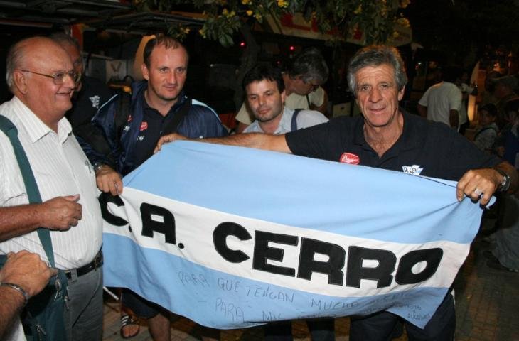 Cerro j&aacute; est&aacute; em Rivera, onde enfrenta o Inter pela Libertadores