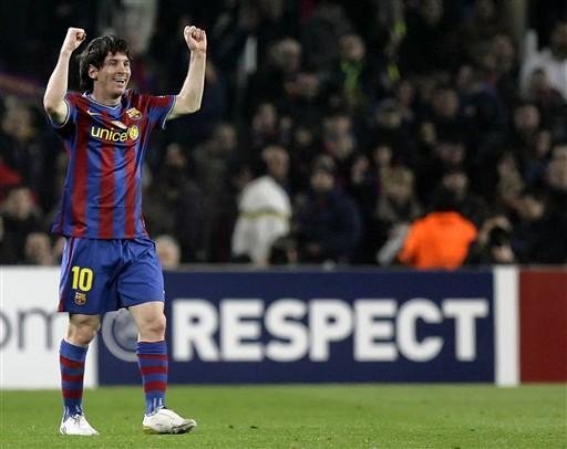 Messi marcou duas vezes e comandou a goleada do Barcelona sobre o Stuttgart 