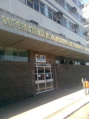 Servidores ga&uacute;chos n&atilde;o aderem a paralisa&ccedil;&atilde;o de 48 horas