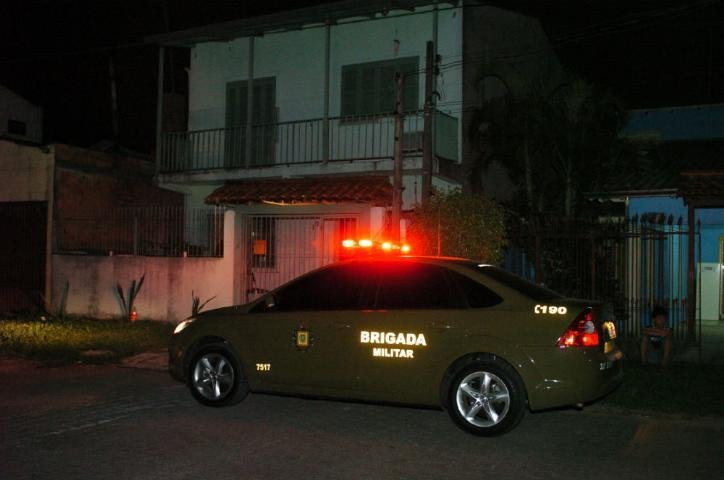 Brigada Militar prende jovem que mantinha av&oacute; como ref&eacute;m