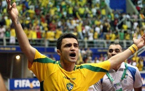 Falc&atilde;o se tornou o maior artilheiro de futsal da hist&oacute;ria do Brasil ao chegar aos 279 gols, durante os IX Jogos Odesul