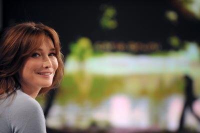 Carla Bruni n&atilde;o quer que Sarkozy dispute a reelei&ccedil;&atilde;o