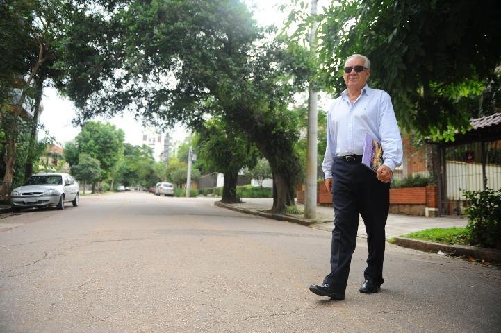 Poeta &eacute; natural de Bag&eacute;