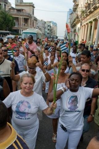 Dissidentes aprovam revis&atilde;o de ajuda americana &agrave; oposi&ccedil;&atilde;o cubana