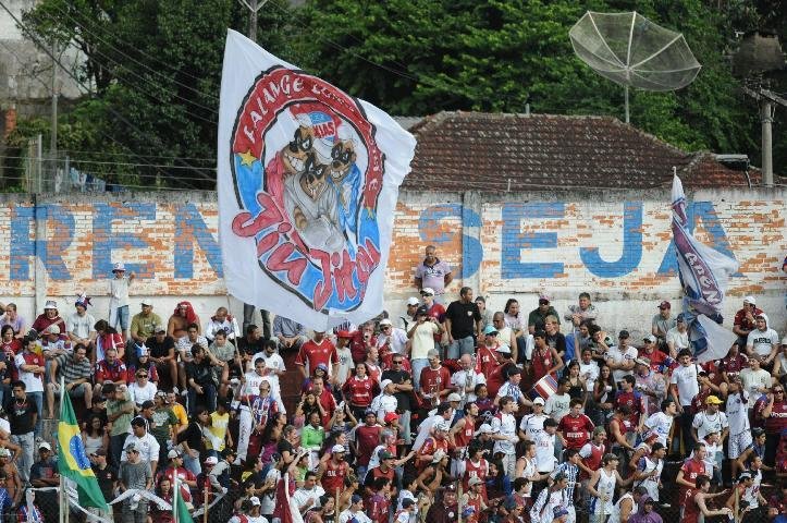 Fossati est&aacute; amea&ccedil;ado ap&oacute;s a derrota para o Caxias