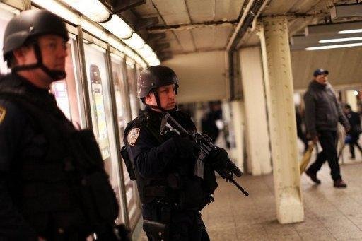 NY refor&ccedil;a seguran&ccedil;a no metr&ocirc; ap&oacute;s atentados em Moscou