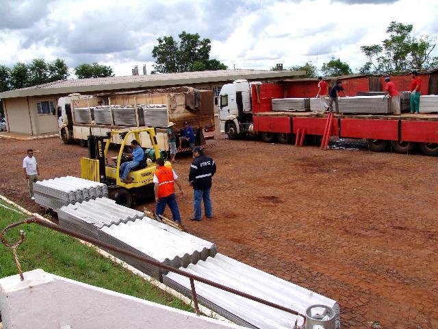 Mais de 12 mil telhas j&aacute; distribu&iacute;das no Interior ga&uacute;cho. Foto: Divulga&ccedil;&atilde;o