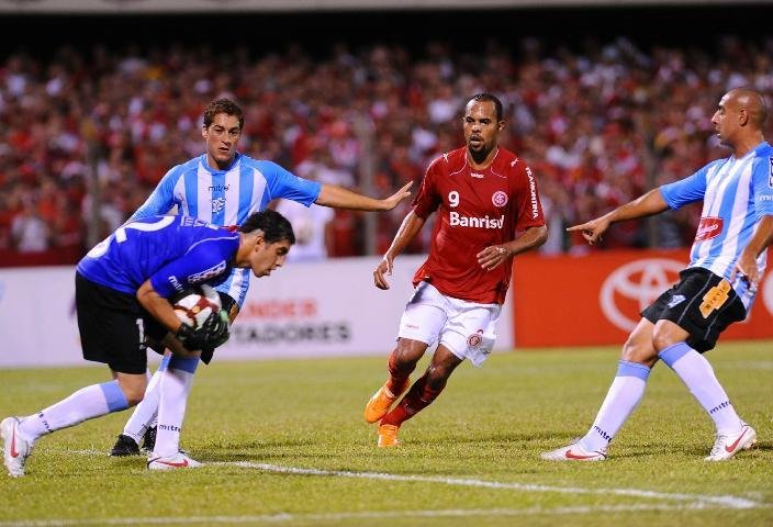 Cerro n&atilde;o &eacute; a Cinderela da Libertadores, diz t&eacute;cnico