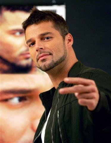 Ricky Martin diz se sentir mais forte do que nunca ap&oacute;s assumir que &eacute; gay