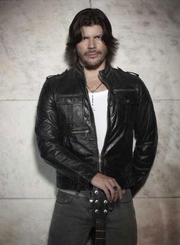 Paulo Ricardo j&aacute; vendeu mais de 5 milh&otilde;es de discos e teve uma indica&ccedil;&atilde;o ao Grammy