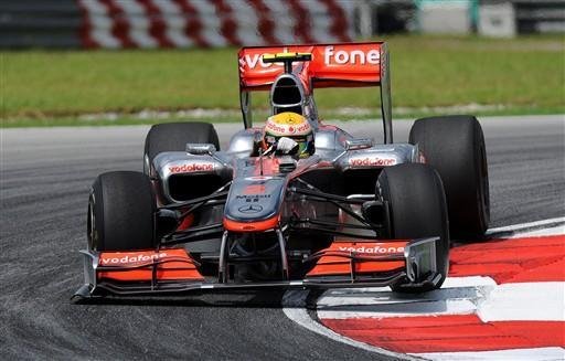 Lewis Hamilton faz melhor tempo no primeiro treino livre na Mal&aacute;sia