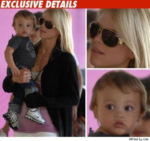 Mulher de Tiger Woods vai a partida de t&ecirc;nis