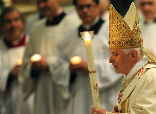 Papa Bento XVI durante a vig&iacute;lia