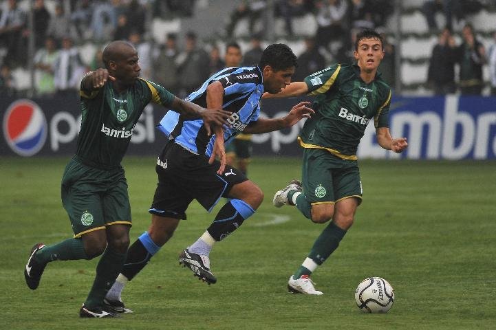 Magr&atilde;o tentar arrancar para o ataque