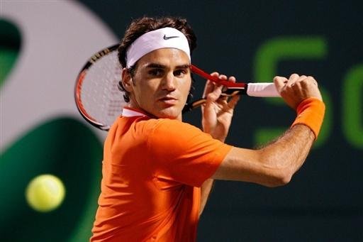 Federer dispara na lideran&ccedil;a da ATP
