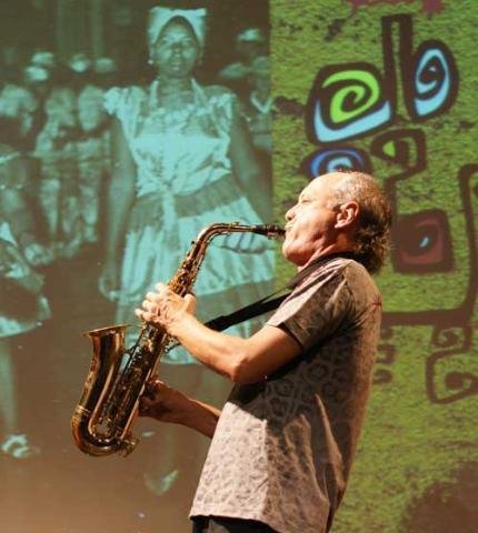 Cl&aacute;udio Sander lan&ccedil;a CD na Capital