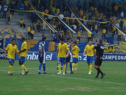 Zequinha e Pelotas se enfrentam no domingo