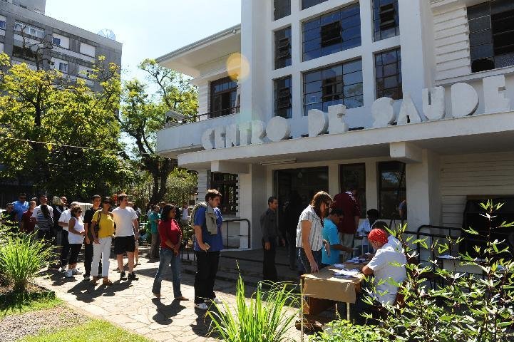 Vacina&ccedil;&atilde;o de jovens adultos vai at&eacute; o dia 23