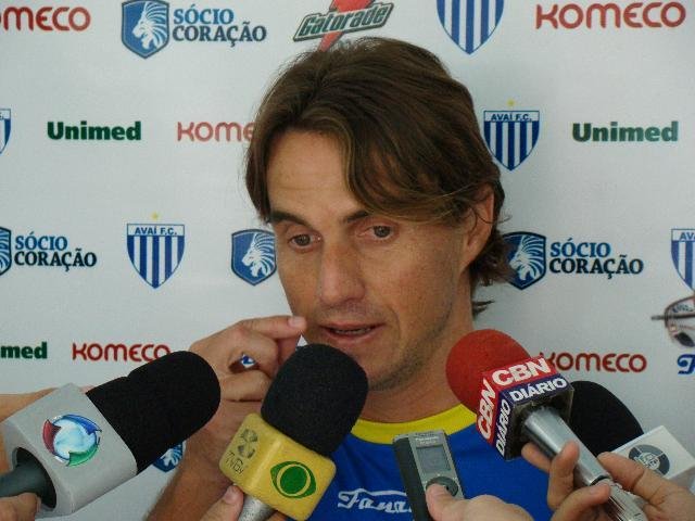 S&aacute;vio poderia at&eacute; jogar no Gr&ecirc;mio, conforme Danrlei