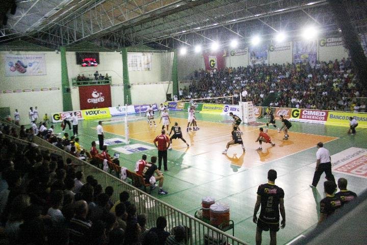 Cimed supera time de Caxias na Superliga masculina