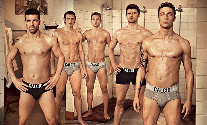 Jogadores posam para a campanha da grife Dolce & Gabbana