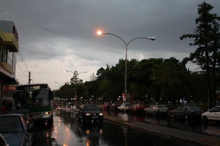 Em Livramento, nuvens escureceram o c&eacute;u da cidade