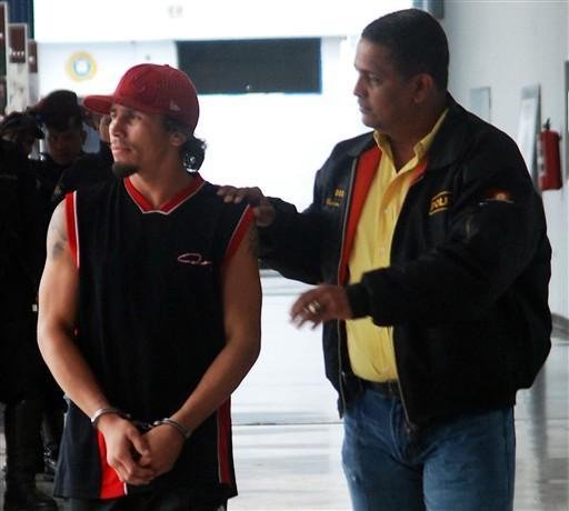 Acusado de matar sua esposa, boxeador venezuelano comete suic&iacute;dio