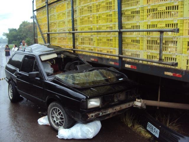 Duas pessoas morrem em acidente em Montenegro
